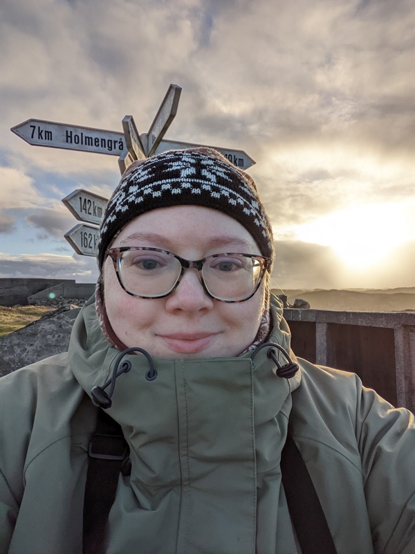 Emma at the radar field site on Fedje 