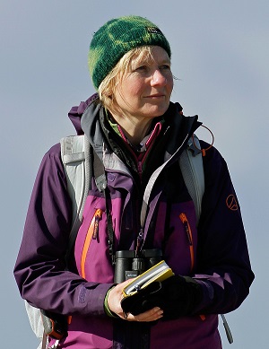 Seniorforsker Dagmar Hagen i Norsk institutt for naturforskning (NINA) forsker på restaurering av natur og hjelper kraftselskaper og andre utbyggere til å ta vare på naturen når de skal bygge. Foto: Bård G. Stokke Seniorforsker Dagmar Hagen i Norsk institutt for naturforskning (NINA) forsker på restaurering av natur og hjelper kraftselskaper og andre utbyggere til å ta vare på naturen når de skal bygge. Foto: Bård G. Stokke