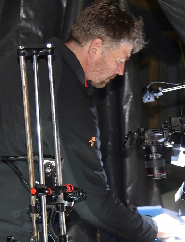 Oppfinner Frank Jakobsen i firmaet Frid Tech AS samarbeider med blant andre NINA for å se om det er mulig å bruke irisgjenkjenning til å identifisere og spore rømt oppdrettslaks. Foto: Anders Foldvik Oppfinner Frank Jakobsen i firmaet Frid Tech AS samarbeider med blant andre NINA for å se om det er mulig å bruke irisgjenkjenning til å identifisere og spore rømt oppdrettslaks. Foto: Anders Foldvik