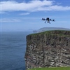 Droner gir muligheter til innsyn i fuglekolonier fra vinkler og avstander som mennesker ikke kan nå. Foto © Morten Frederiksen